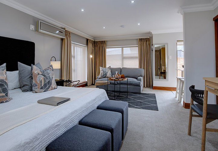 Luxury Suite 6