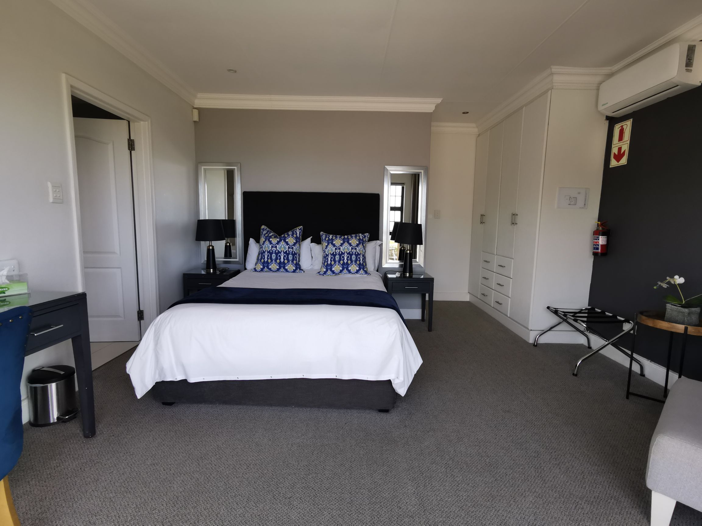 Luxury Suite 2